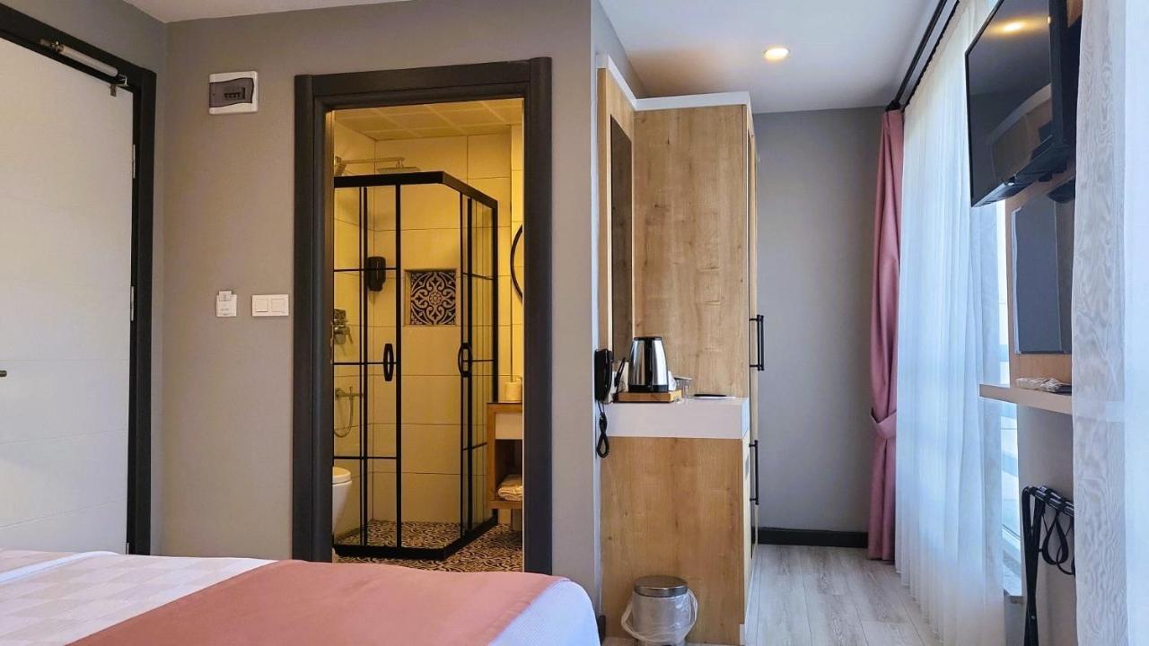 L'Opera Deluxe Hotel 악차이 외부 사진